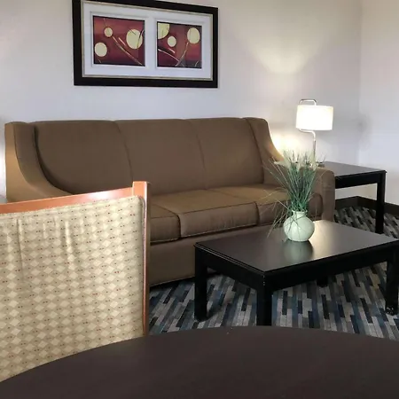 Quality Inn & Suites Denver International Airport Exterior photo