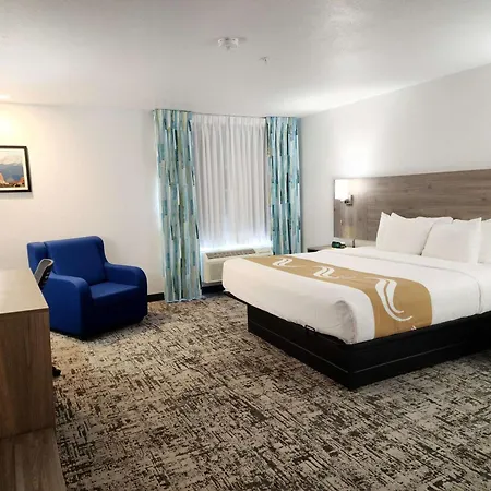Quality Inn & Suites Denver International Airport Exterior photo