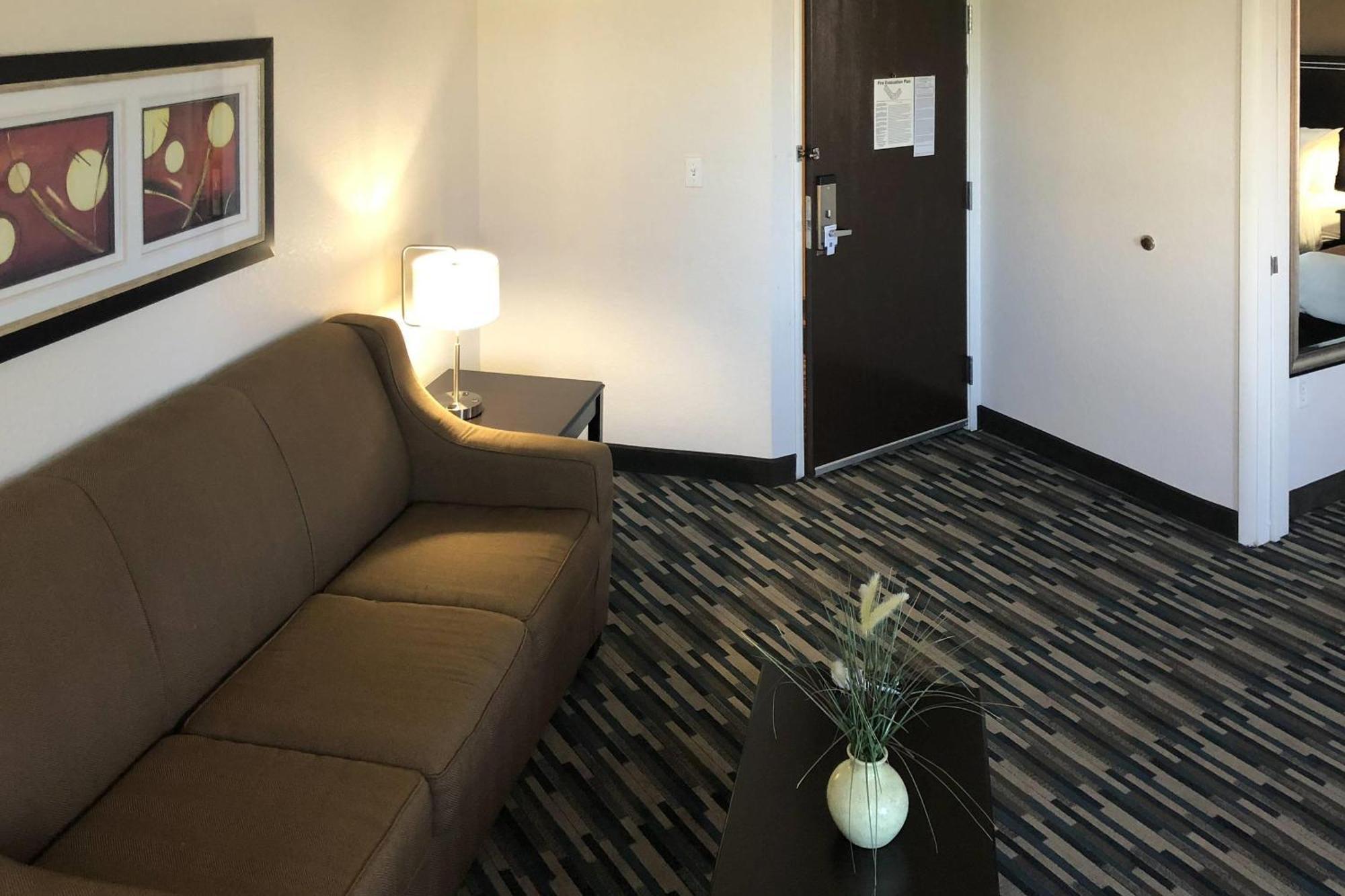 Quality & International Airport Hotel Denver